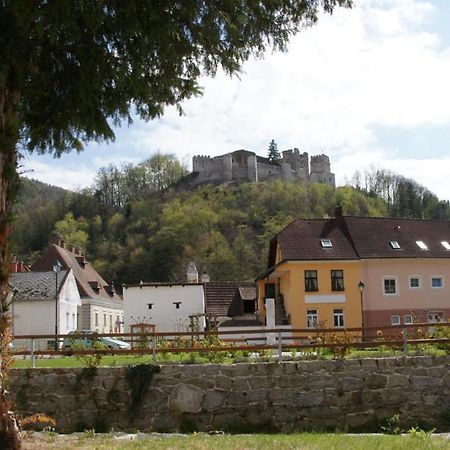 Hotel Post Hoenigwirt Kirchschlag in der Buckligen Welt Dış mekan fotoğraf